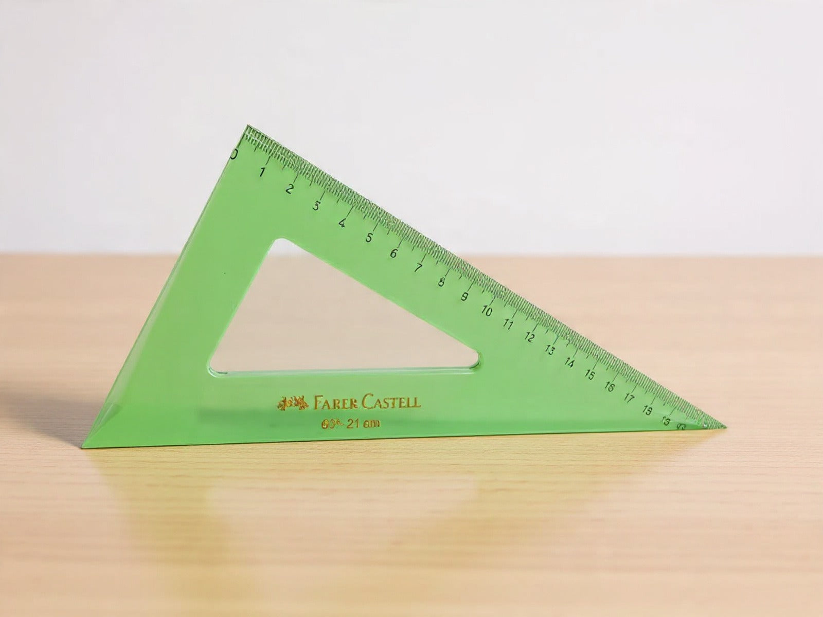 Regla Faber Castell escuadra de 21 cm 60°