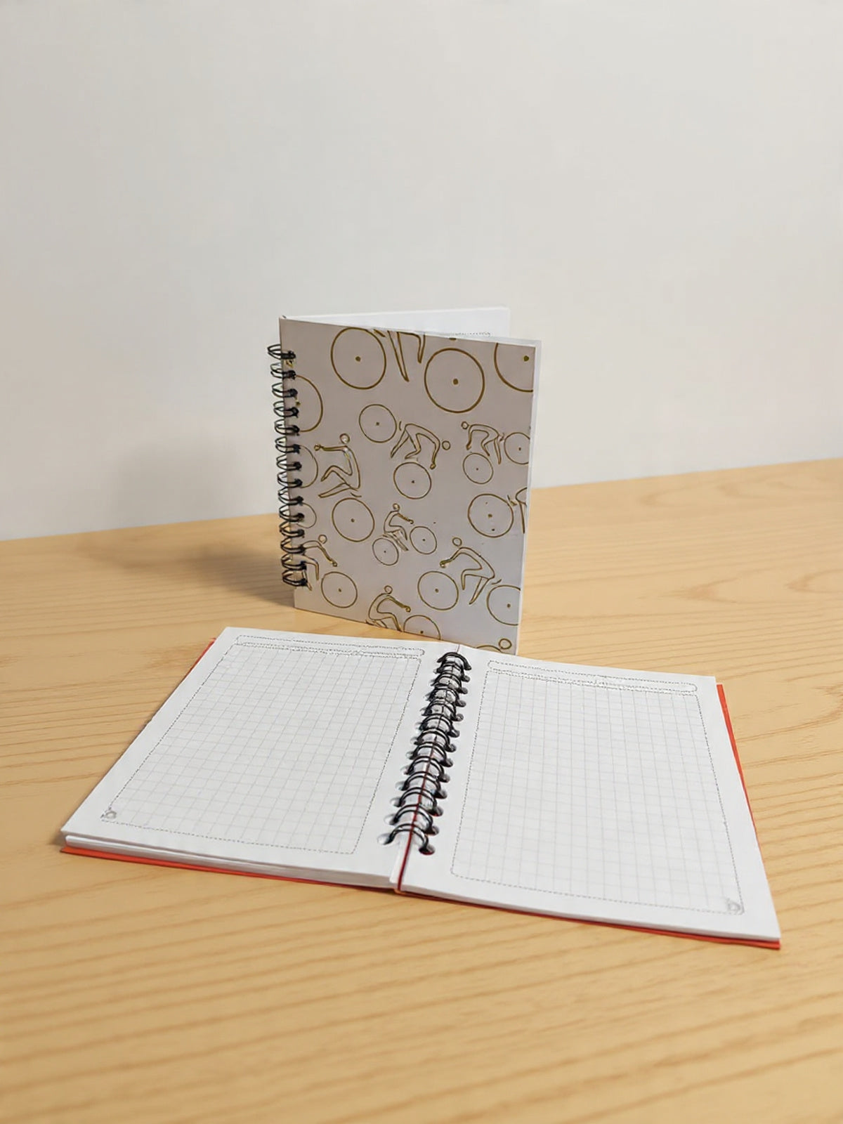 Cuaderno Belpapel mini series cuadriculado 50 hojas tamaño 11*14 CM